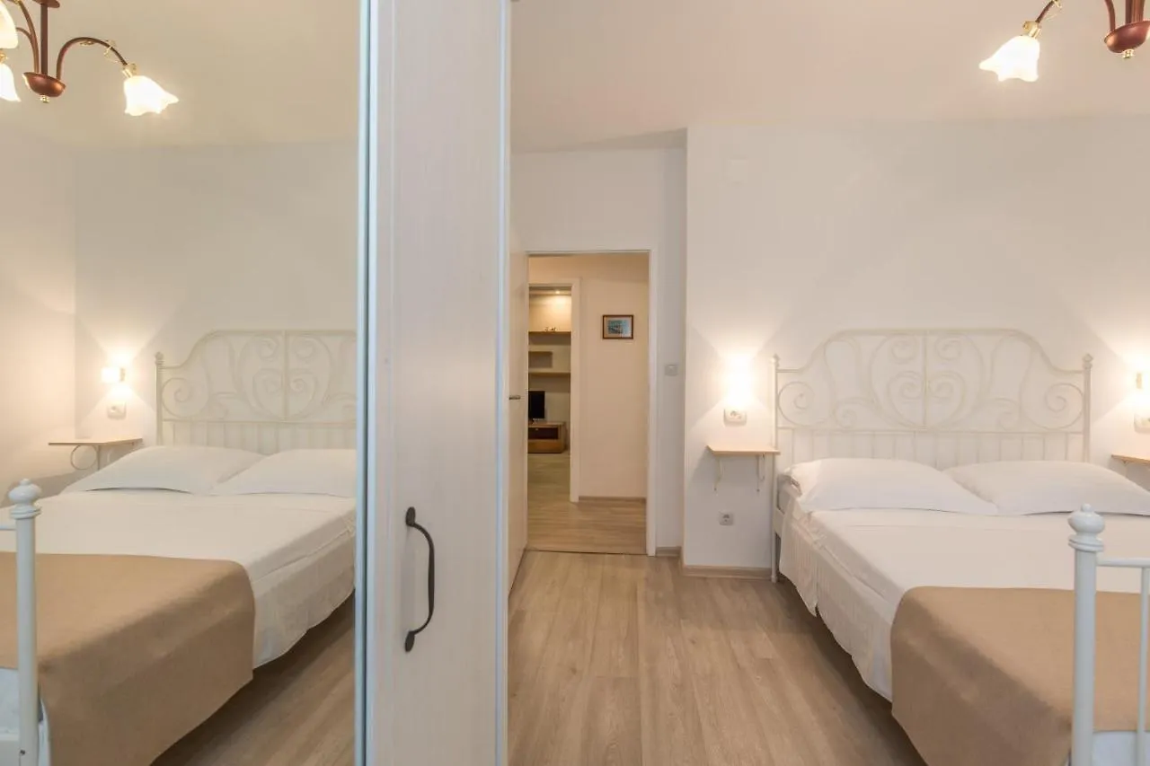 Apartments Morozin Krk Town Kroatien